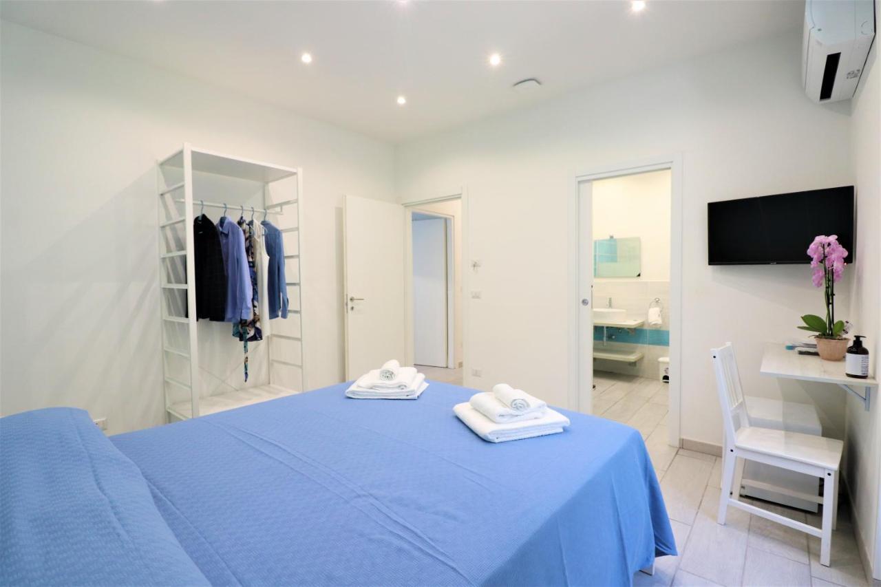 Bed&Blue Sorrento Hotel ภายนอก รูปภาพ