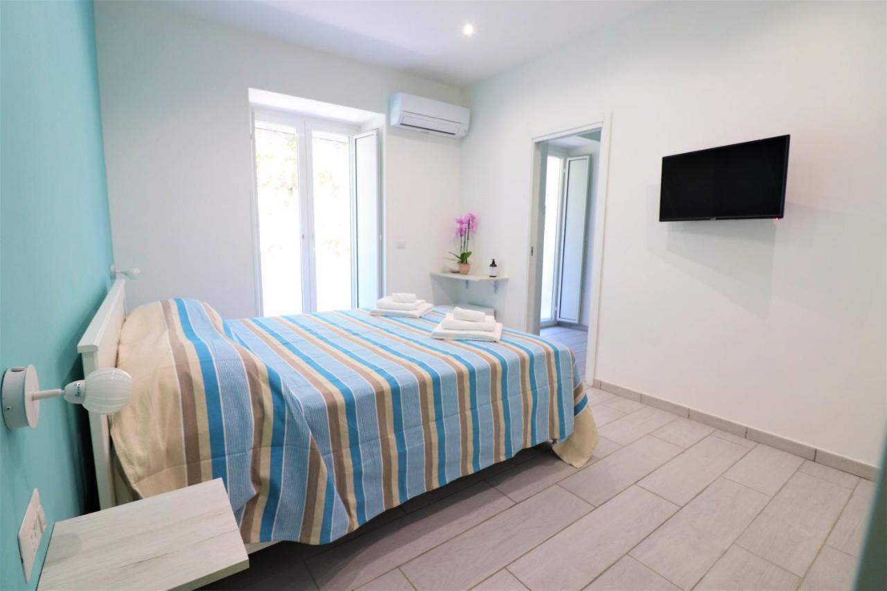 Bed&Blue Sorrento Hotel ภายนอก รูปภาพ