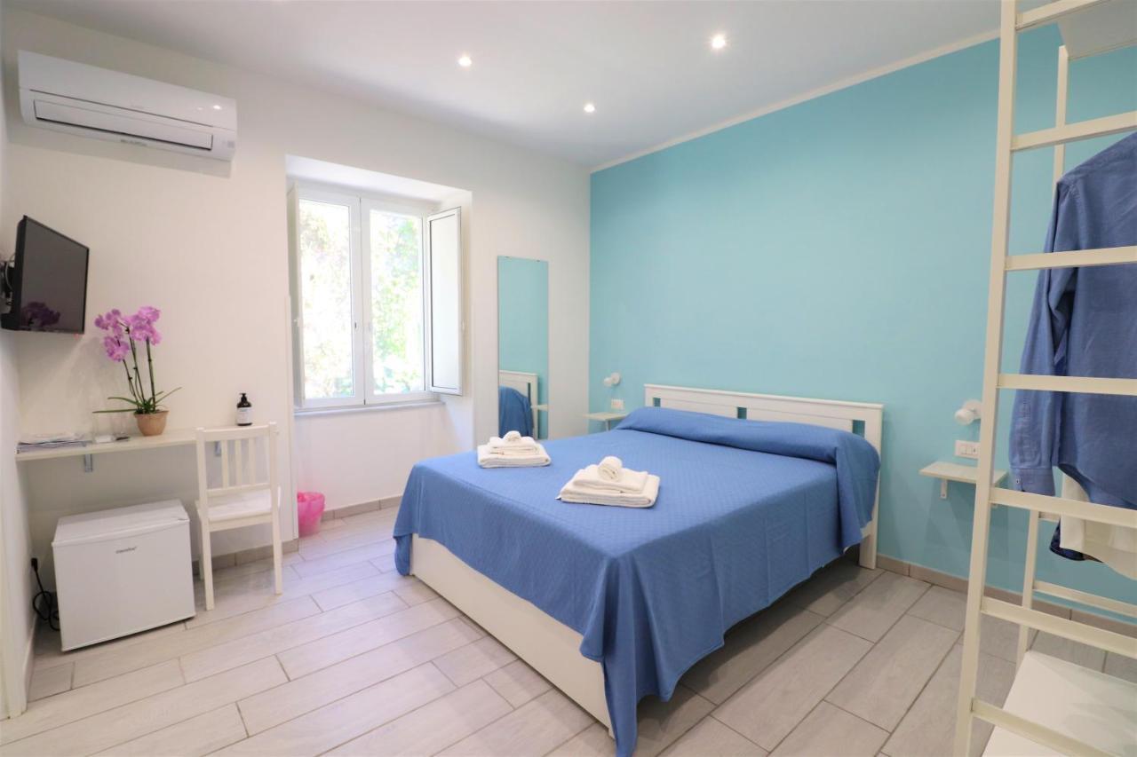 Bed&Blue Sorrento Hotel ภายนอก รูปภาพ